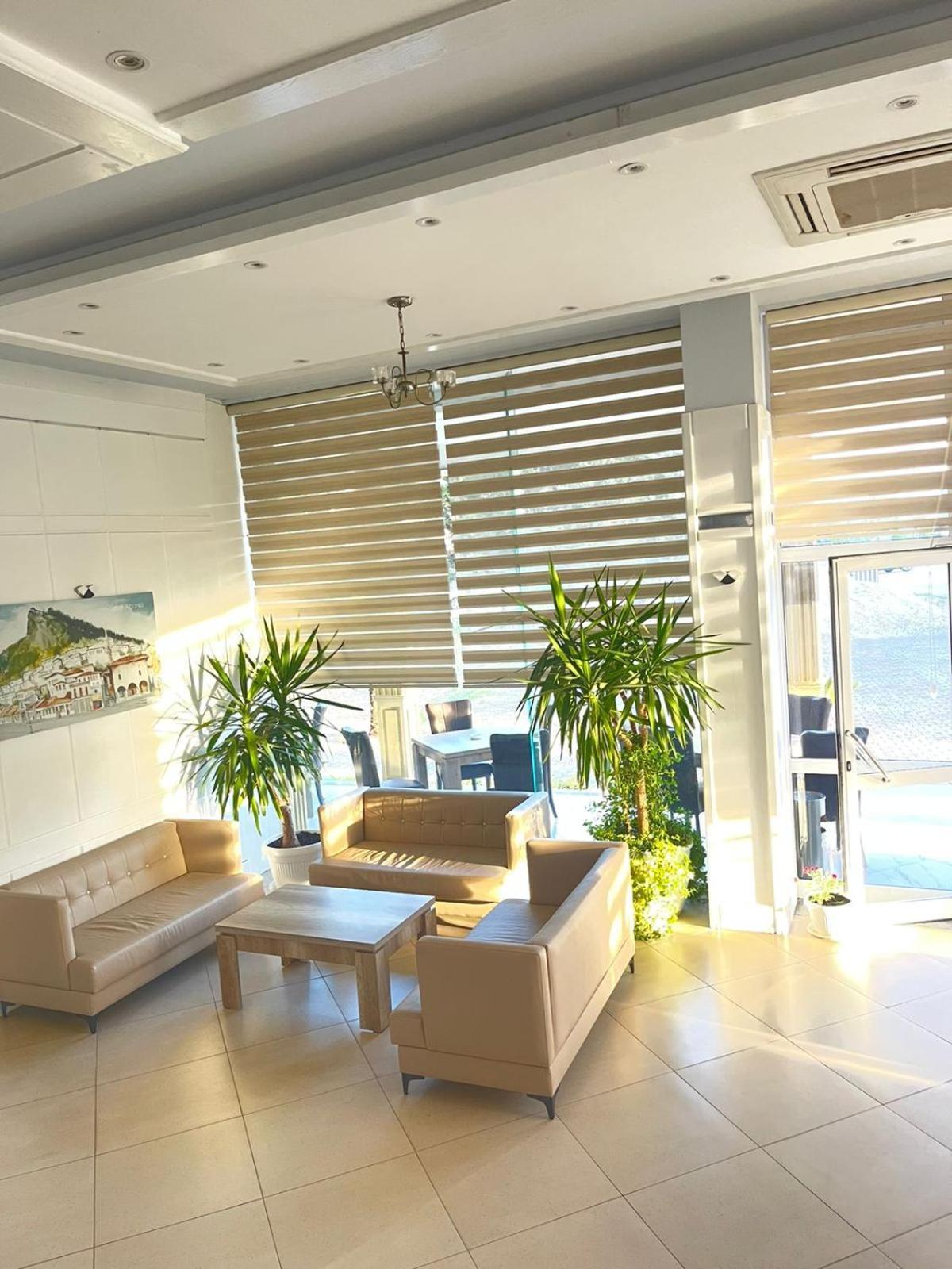 Hotel Princ 格勒姆 外观 照片